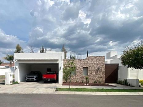 Casa en condominio en sale en Cimatario, Querétaro, Querétaro