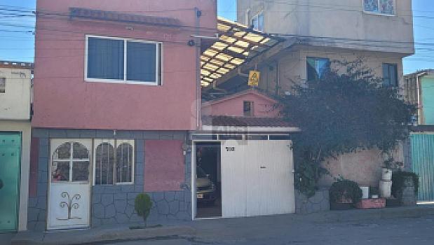 Casa en Venta en la Colonia Nueva Oxtotitlan, Toluca.