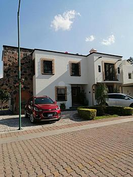 Casa en fraccionamiento exclusivo en Corregidora