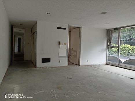 Se vende amplia casa de 4 recámaras en Cantil del Pedregal, Coyoacán