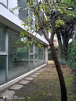 Se vende amplia casa de 4 recámaras en Cantil del Pedregal, Coyoacán