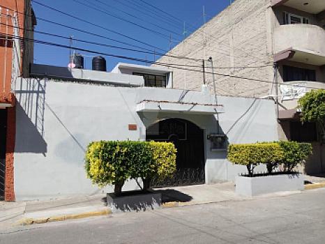 VENTA AMPLIA CASA EN VALLE DE LOS REYES, LA PAZ, EDO. DE MEXICO