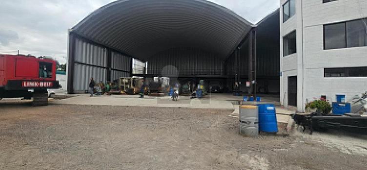 Venta o Renta de Terreno con uso de Suelo Comercial en Ecatepec de Morelos