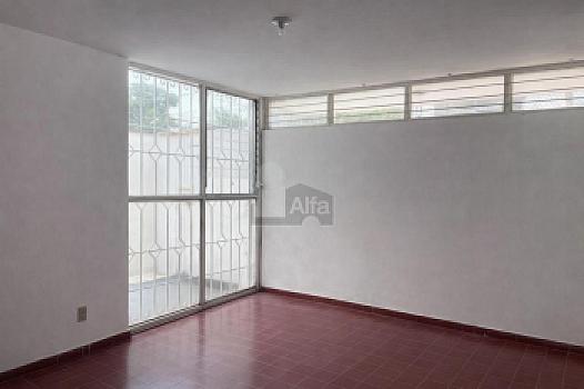 CASA EN RENTA - ZONA MINERVA