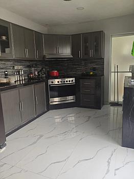 Casa de 2 niveles con 3 habitaciones y 3 baños en Chetumal, Q.Roo