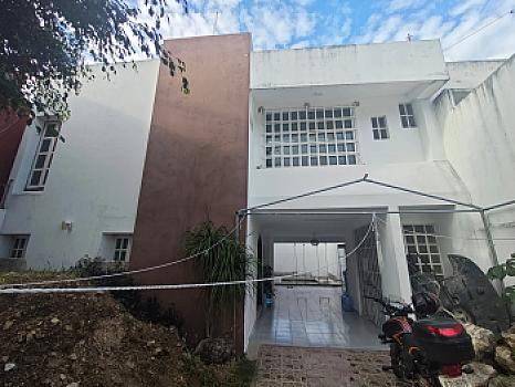 Casa de 2 niveles con 3 habitaciones y 3 baños en Chetumal, Q.Roo