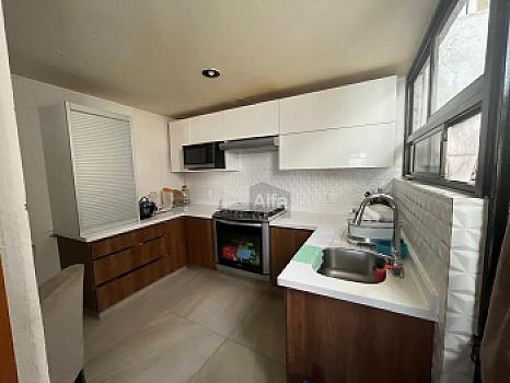 Casa en venta para remodelar en Fuentes de Satélite