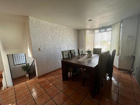 Casa en venta para remodelar en Fuentes de Satélite
