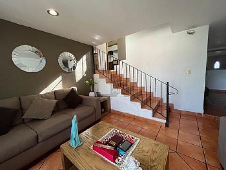 Casa en venta para remodelar en Fuentes de Satélite