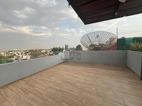 Esta residencia en Ciudad Satélite está diseñada para acompañar a tu familia en cada paso