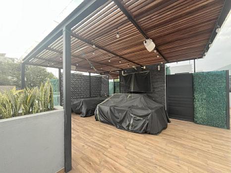 Esta residencia en Ciudad Satélite está diseñada para acompañar a tu familia en cada paso