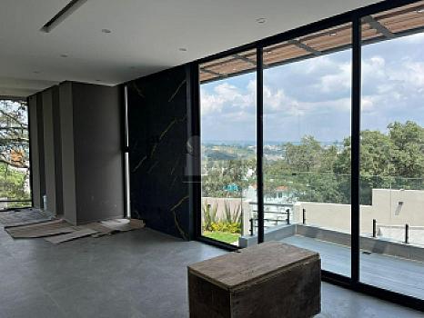 Ven y enamórate de esta Residencia en Rancho San Juan