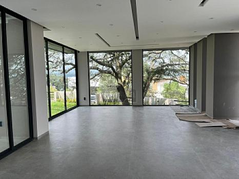 Ven y enamórate de esta Residencia en Rancho San Juan