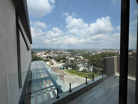 Ven y enamórate de esta Residencia en Rancho San Juan
