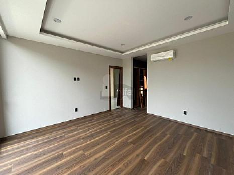 Ven y enamórate de esta Residencia en Rancho San Juan