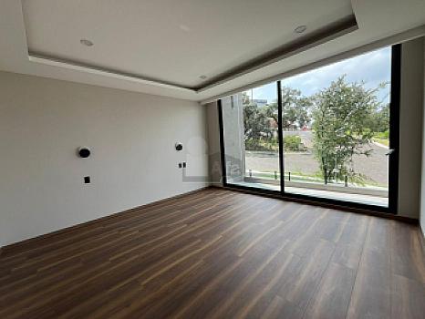 Ven y enamórate de esta Residencia en Rancho San Juan