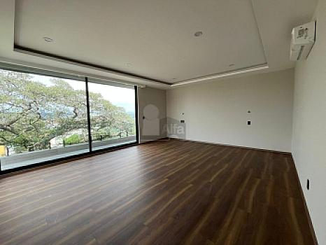 Ven y enamórate de esta Residencia en Rancho San Juan