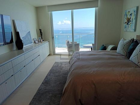 Furnished apartment for sale in SLS Puerto Cancún with 4 bedrooms and 4.5 bathrooms