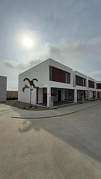 Casa en venta en Real de Palmas Modelo Fede