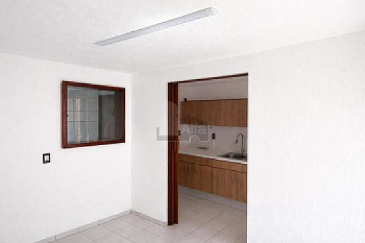 Casa cerca de Plaza Galerías | A ½ cuadra de Av. Vallarta | Coto de 8 casas