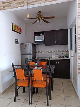 Depto con ALBERCA en 1er Piso - Cerca de Zona Diamante