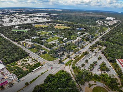 Terreno Habitacional en Privada Residencial con Amenidades de Lujo en Playa del Carmen