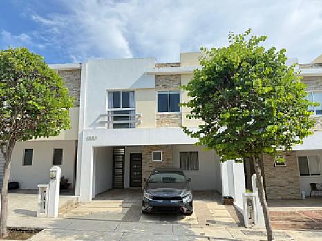 Casa a 800 Mts de Playa, en el Nuevo Mazatlán