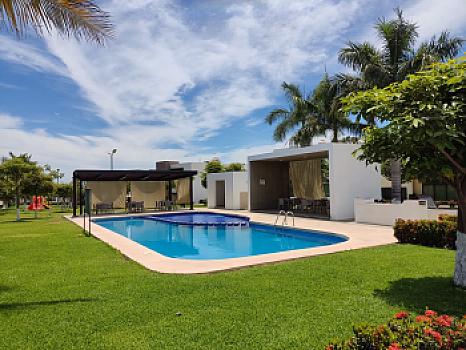 Coto Platino, Casa con Recámara planta baja