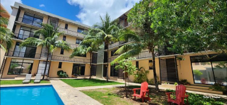 Renta Departamento en Av. Huayacán.