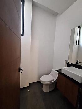 Oportunidad departamento moderno en Tulum con rooftop y alberca