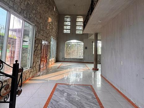 Elegant Stone Residence with Spacious Areas in Cintalapa