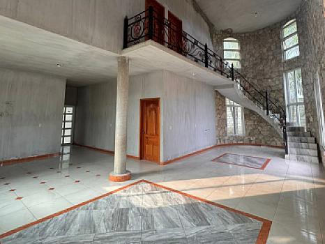 Elegant Stone Residence with Spacious Areas in Cintalapa