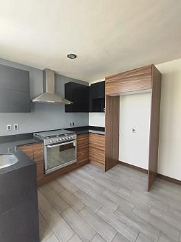 Casa moderna en Santa Anita Residencial con 3 recámaras y gran iluminación