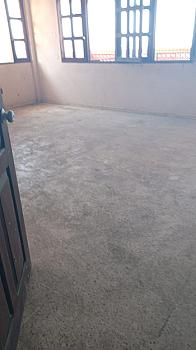 Amplia Casa en Santa Cruz con Gran Potencial de Inversión