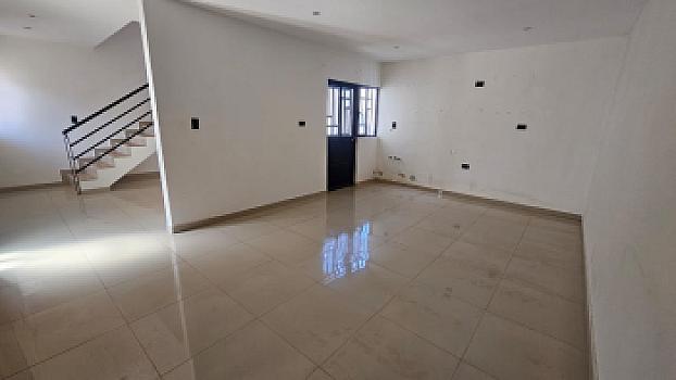 Moderna Casa en Valle Verde Sur con Diseño Contemporáneo