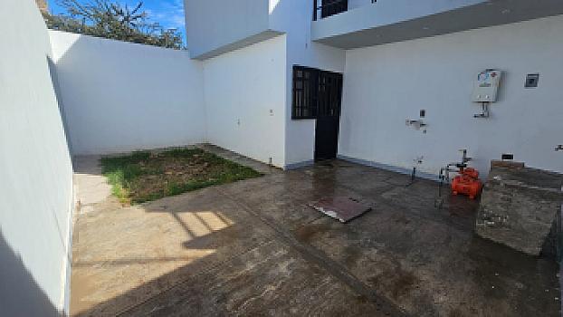 Moderna Casa en Valle Verde Sur con Diseño Contemporáneo