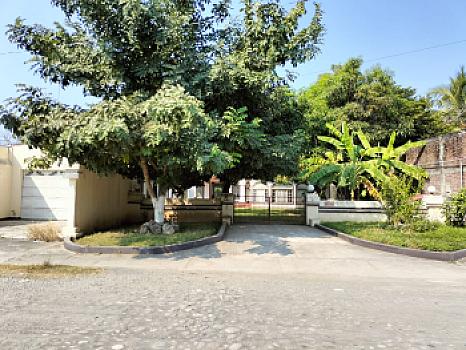 Live Surrounded by Nature in Cerro de Ortega with Generous Spaces