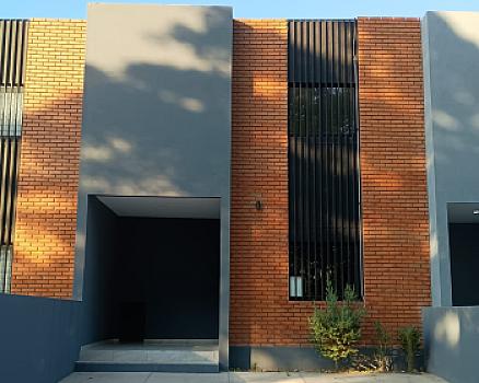 Descubre el Estilo y Confort de Esta Moderna Residencia en Colima
