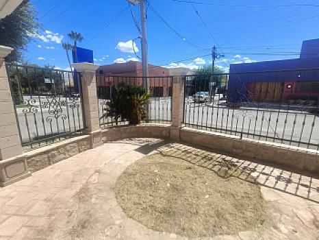 Exclusiva Residencia en El Fresno con Espacios de Lujo y Máximo Confort