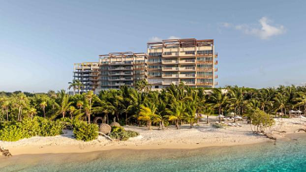 Massive oceanfront Garden Penthouse in Playa del Carmen