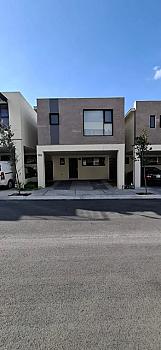 Casa Contemporánea en Ferrara Residencial, García Nuevo León
