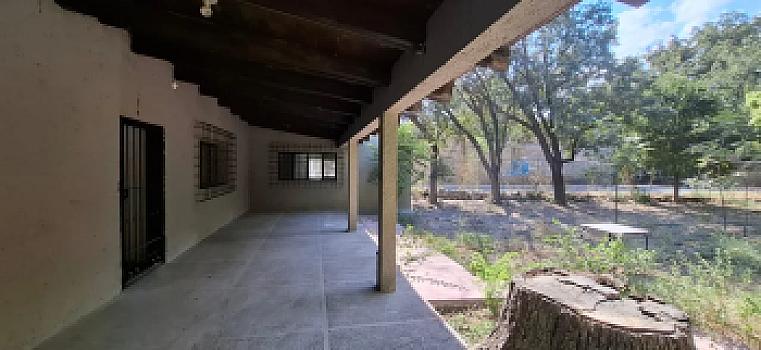 Amplia Quinta Residencial en Centro Villa de García, Nuevo León