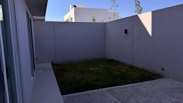 Residencia Moderna en La Vista Residencial, Querétaro