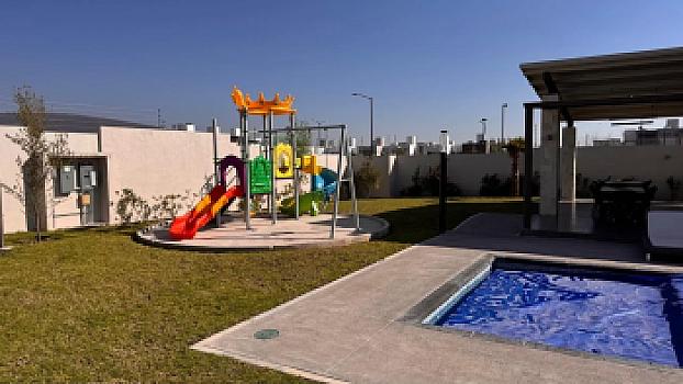 Residencia Moderna en La Vista Residencial, Querétaro