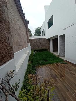 Residencia Amplia en Parque De La Castellana, San Andrés Cholula