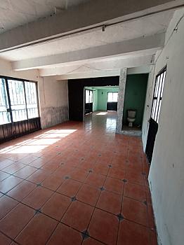 Casa de tus Sueños en Tlaxcala con Amplio Terreno y Gran Capacidad