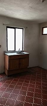 VENTA DE CASA CON 2 LOCALES  COMERCIALES. AV SALVADOR NAVA MARTÍNEZ