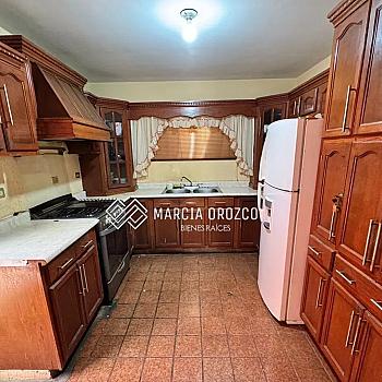 CASA EN VENTA, LUIS G. MONZON 210, COL. CAMPESTRE