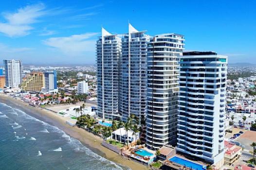 Ocean Palms Hermosa Propiedad en la Zona Dorada a Pie de Playa