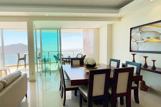 Ocean Palms Hermosa Propiedad en la Zona Dorada a Pie de Playa